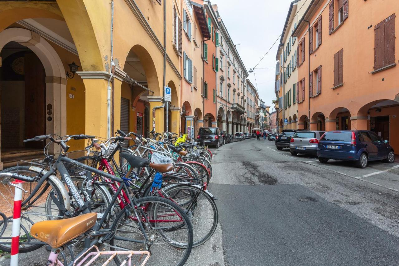 Universita E Centro Storico Mascarella Apartment Bologna Luaran gambar