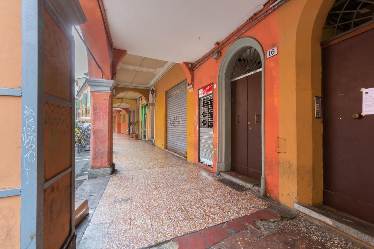 Universita E Centro Storico Mascarella Apartment Bologna Luaran gambar